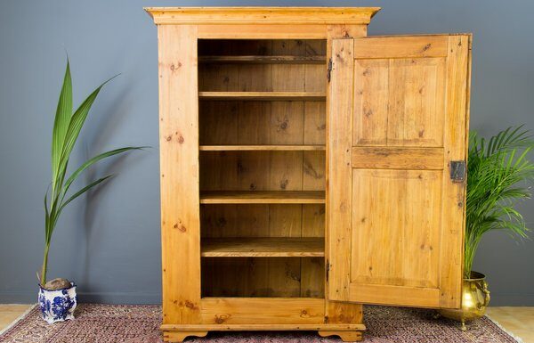 Milyen hatással vannak egészségünkre a fenyőbútorok?